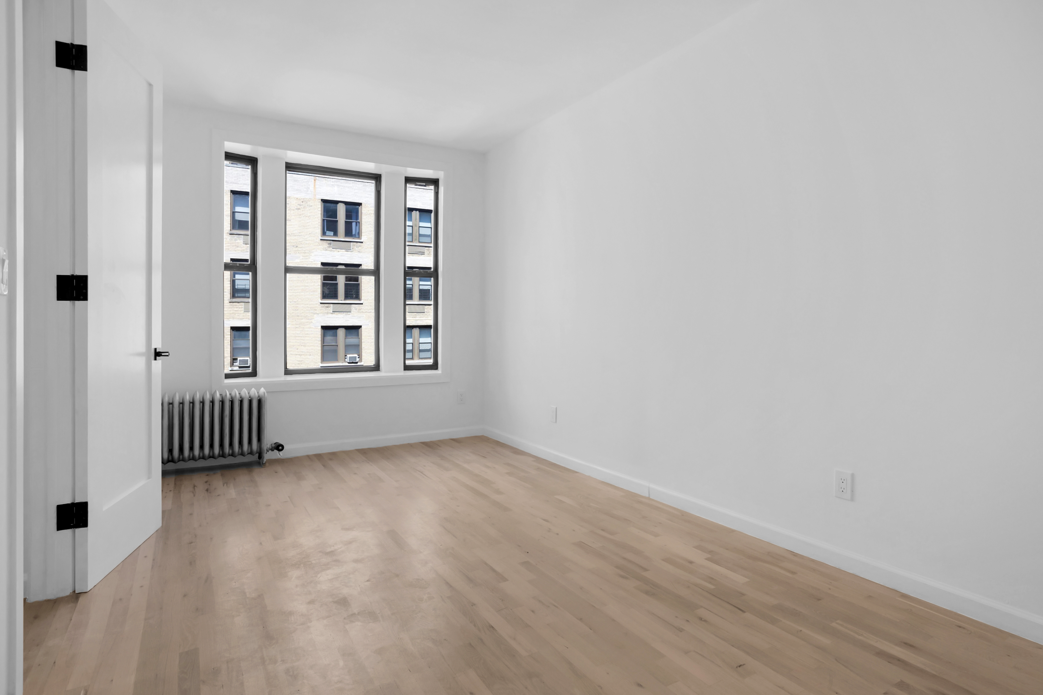 251 West 92nd Street, New York, NY, USA - Image 1