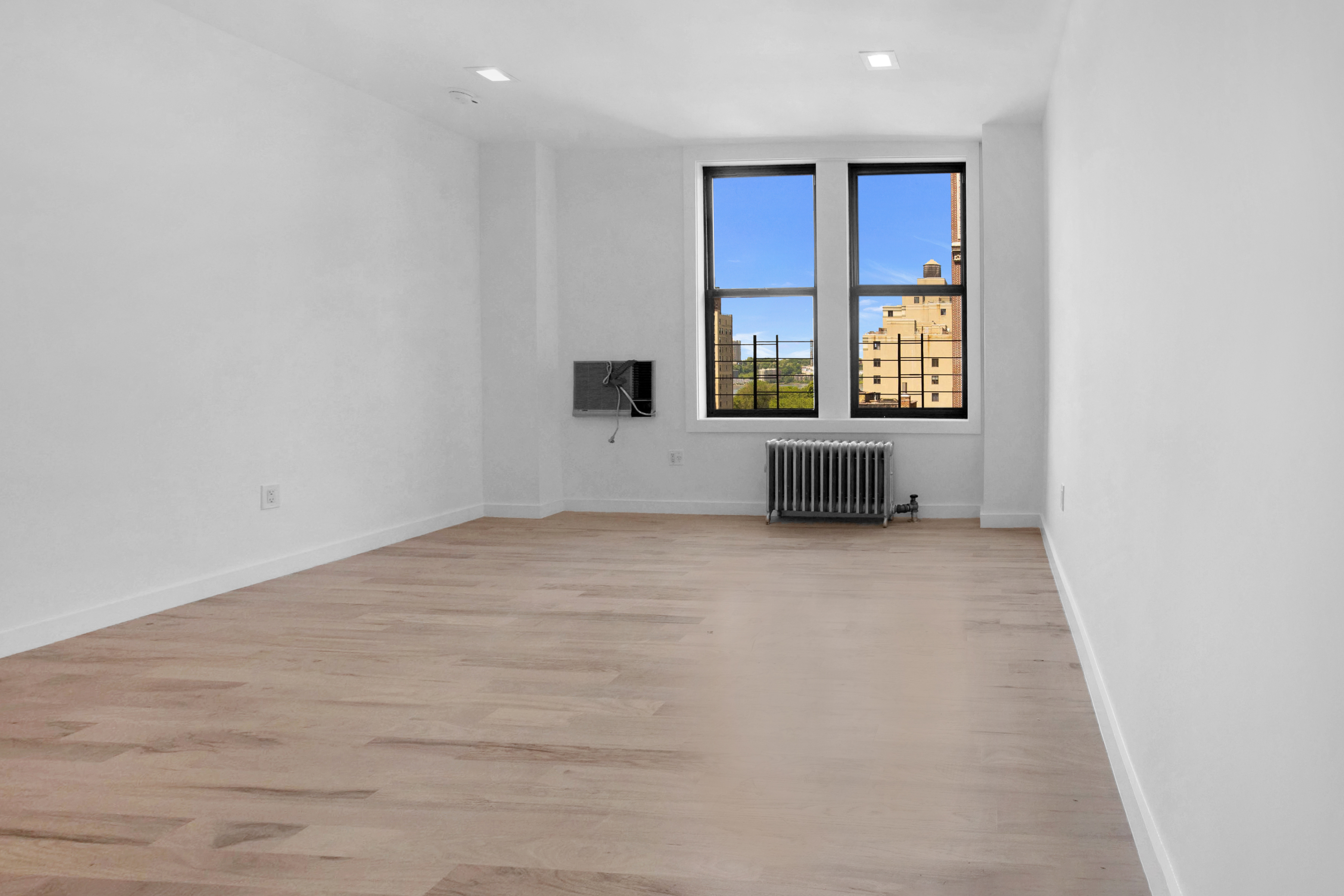 740 West End Avenue, New York, NY, USA - Image 1