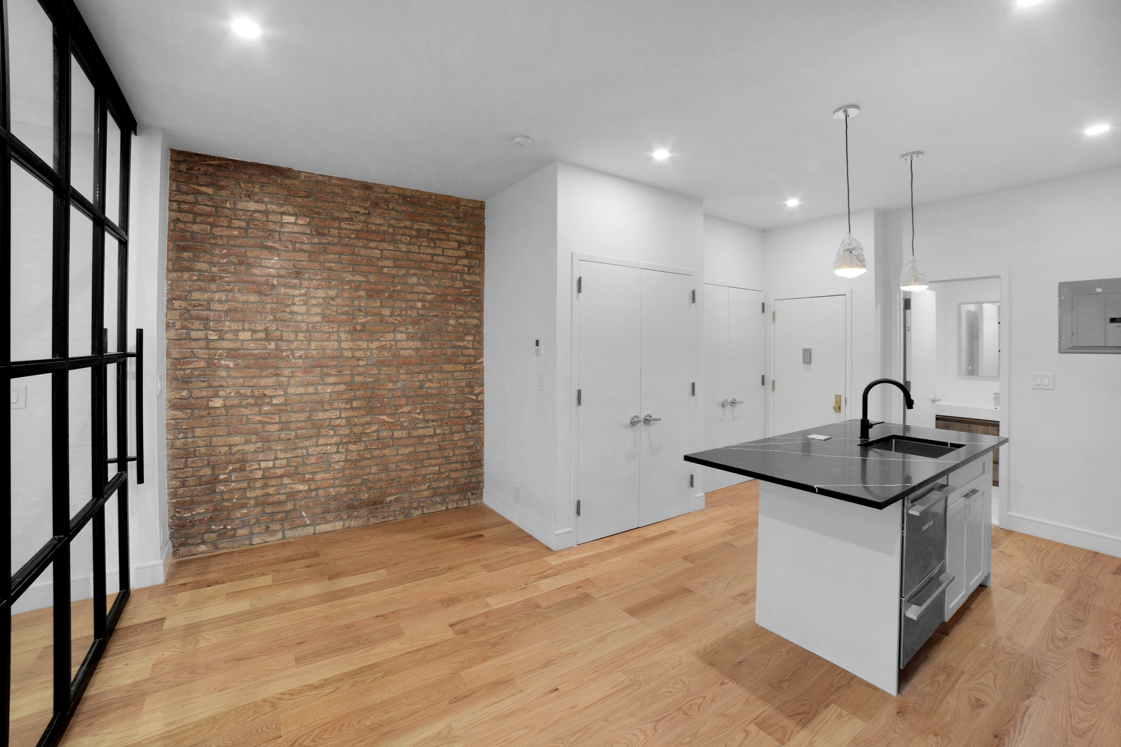 236 East 74th Street, New York, NY, USA - Image 1