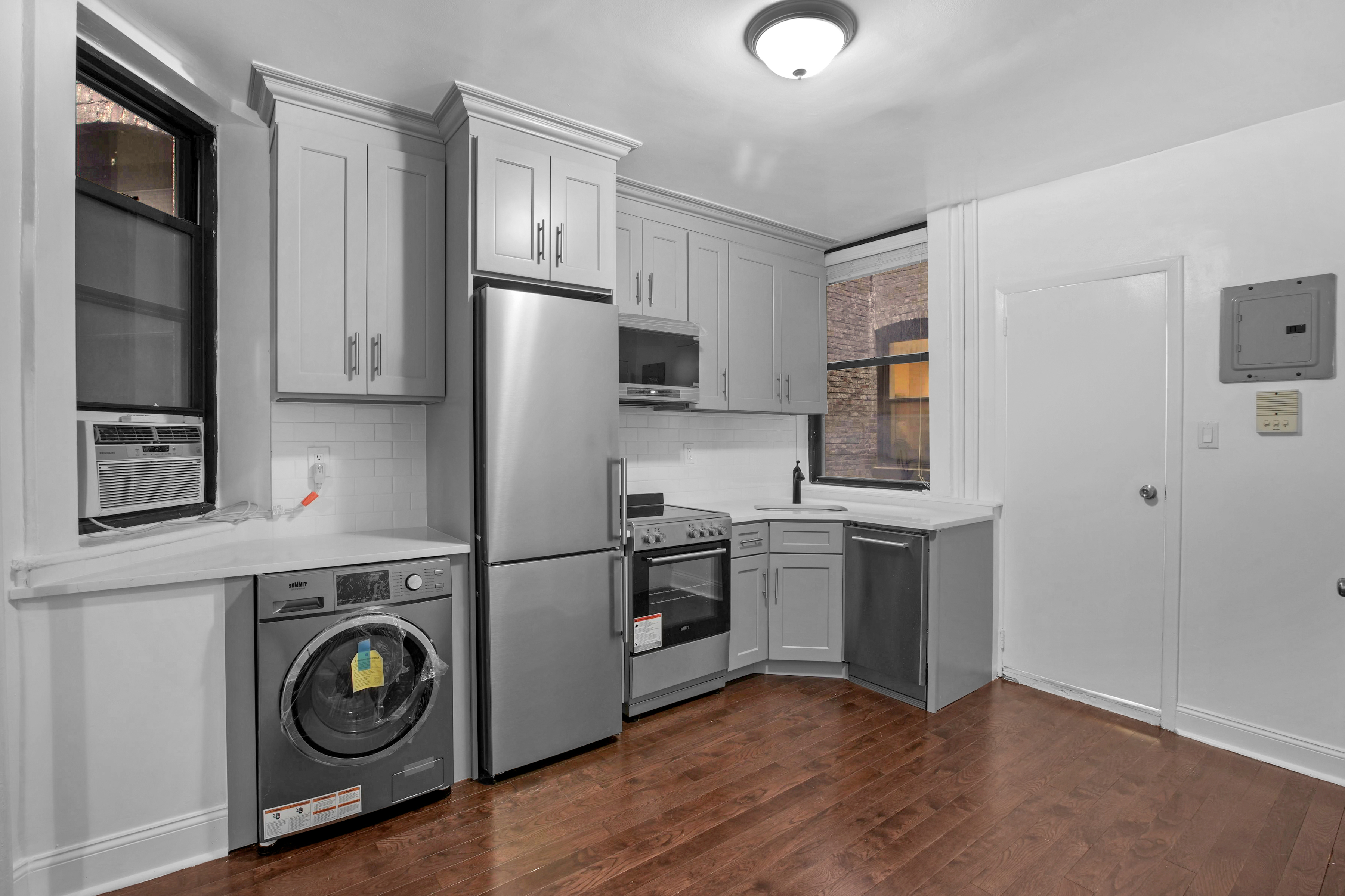 514 East 81st Street, New York, NY, USA - Image 1