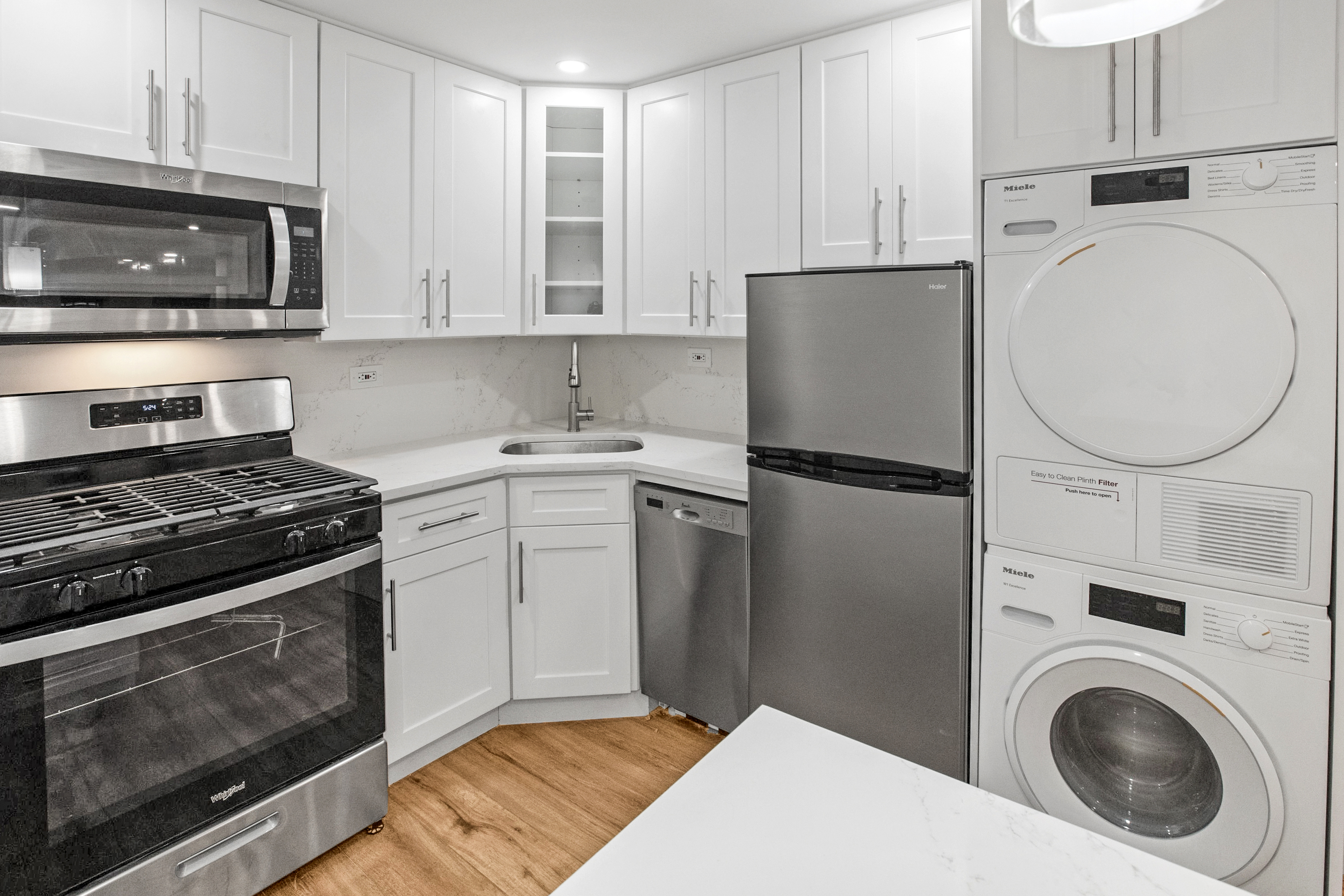 246 West 73rd Street, New York, NY, USA - Image 1
