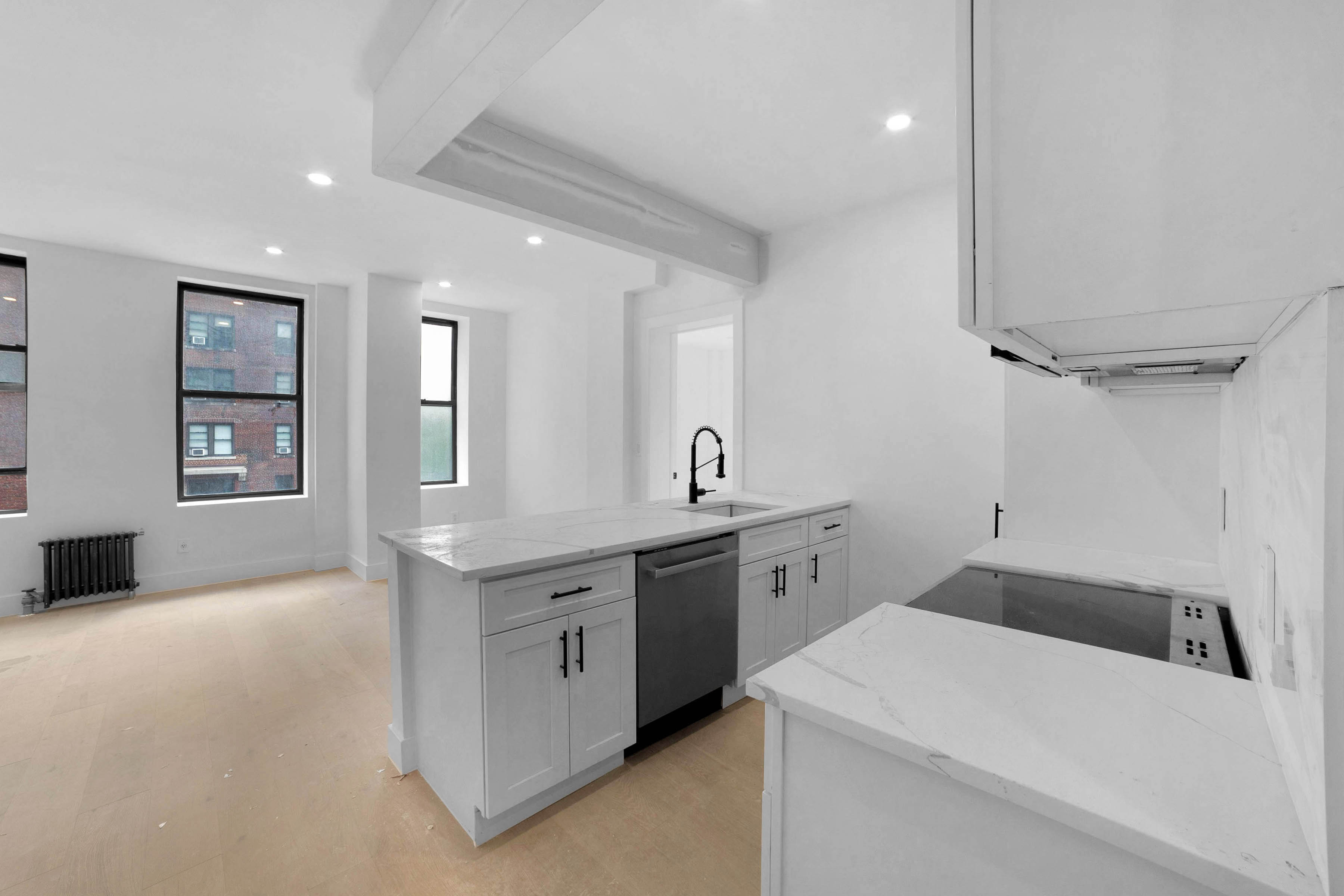 740 West End Avenue, New York, NY, USA - Image 1