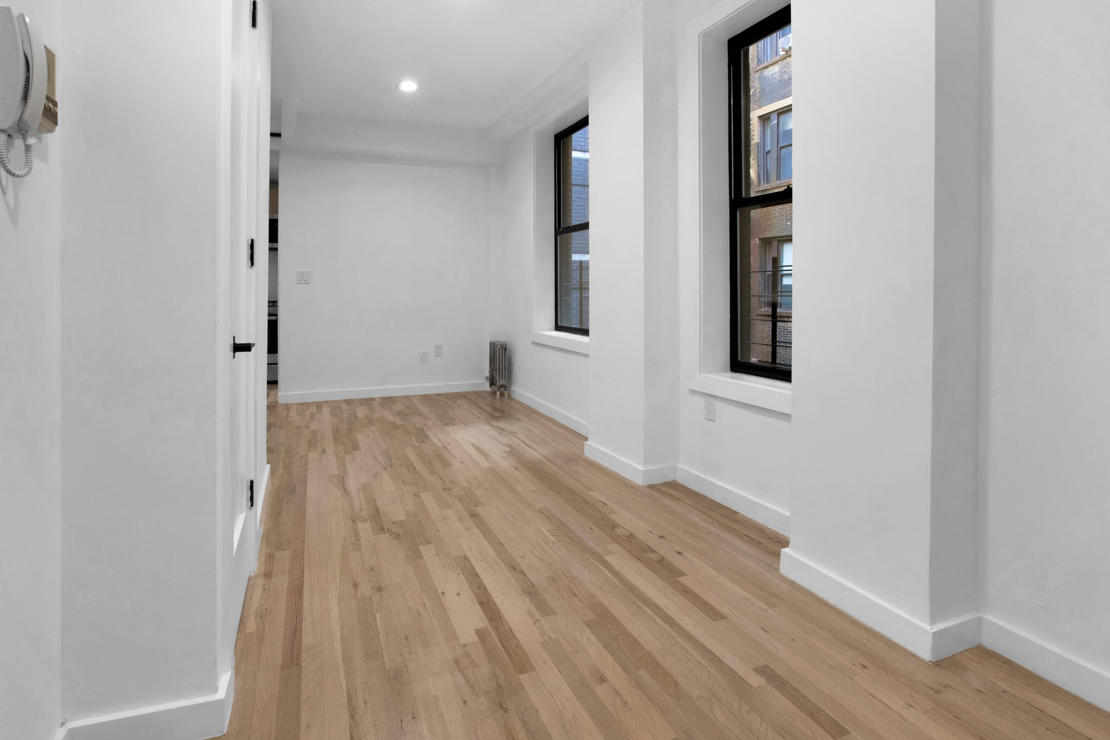 251 West 92nd Street, New York, NY, USA - Image 1