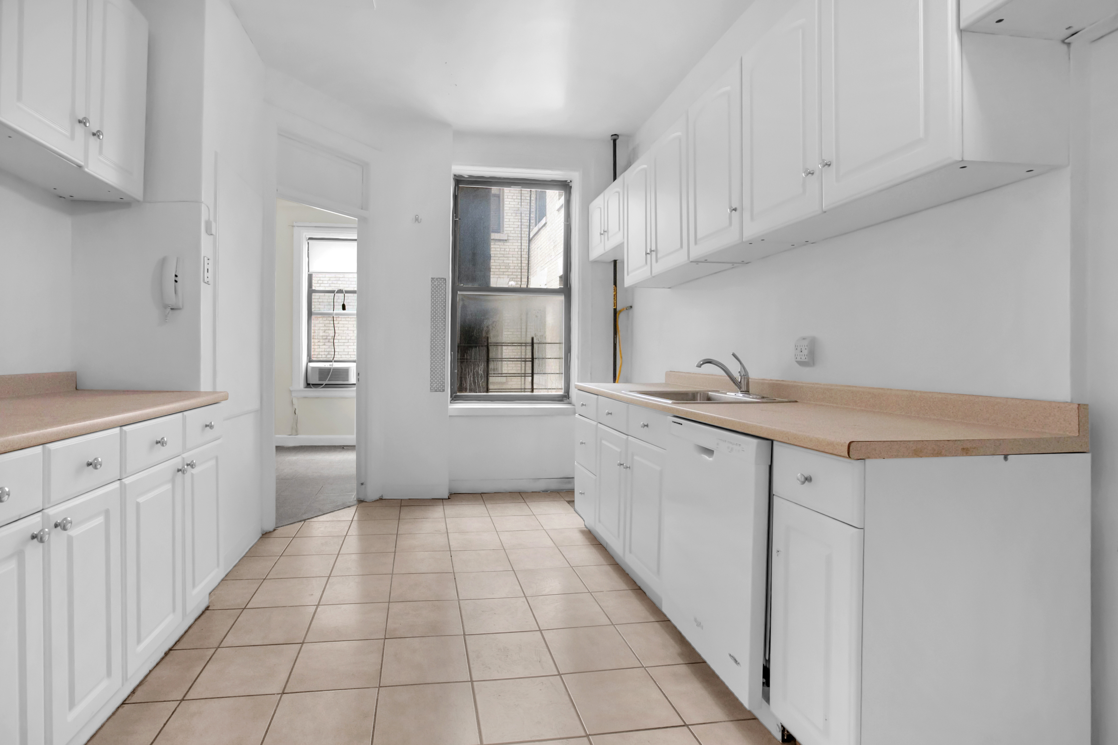 251 West 92nd Street, New York, NY, USA - Image 1