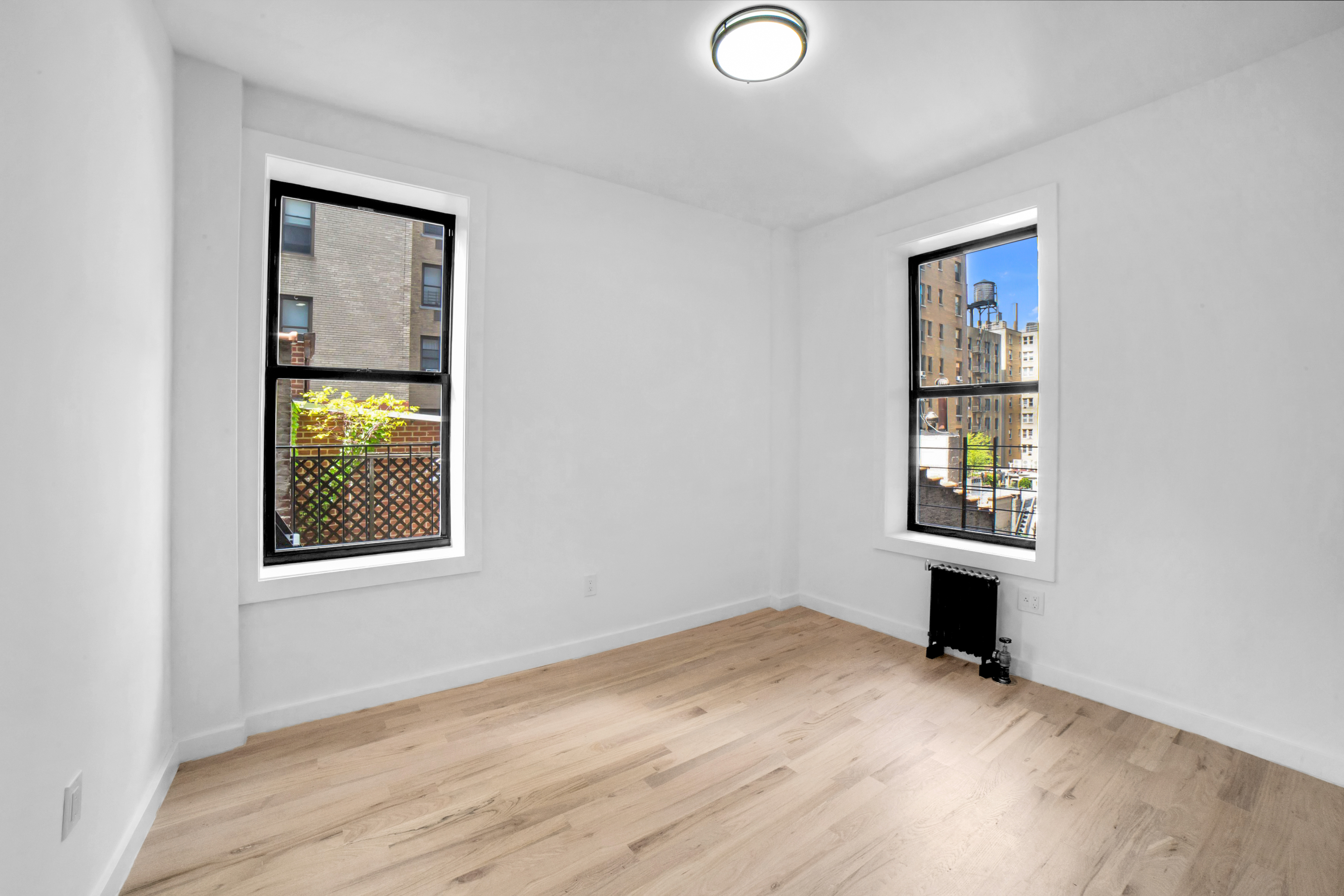 251 West 92nd Street, New York, NY, USA - Image 1