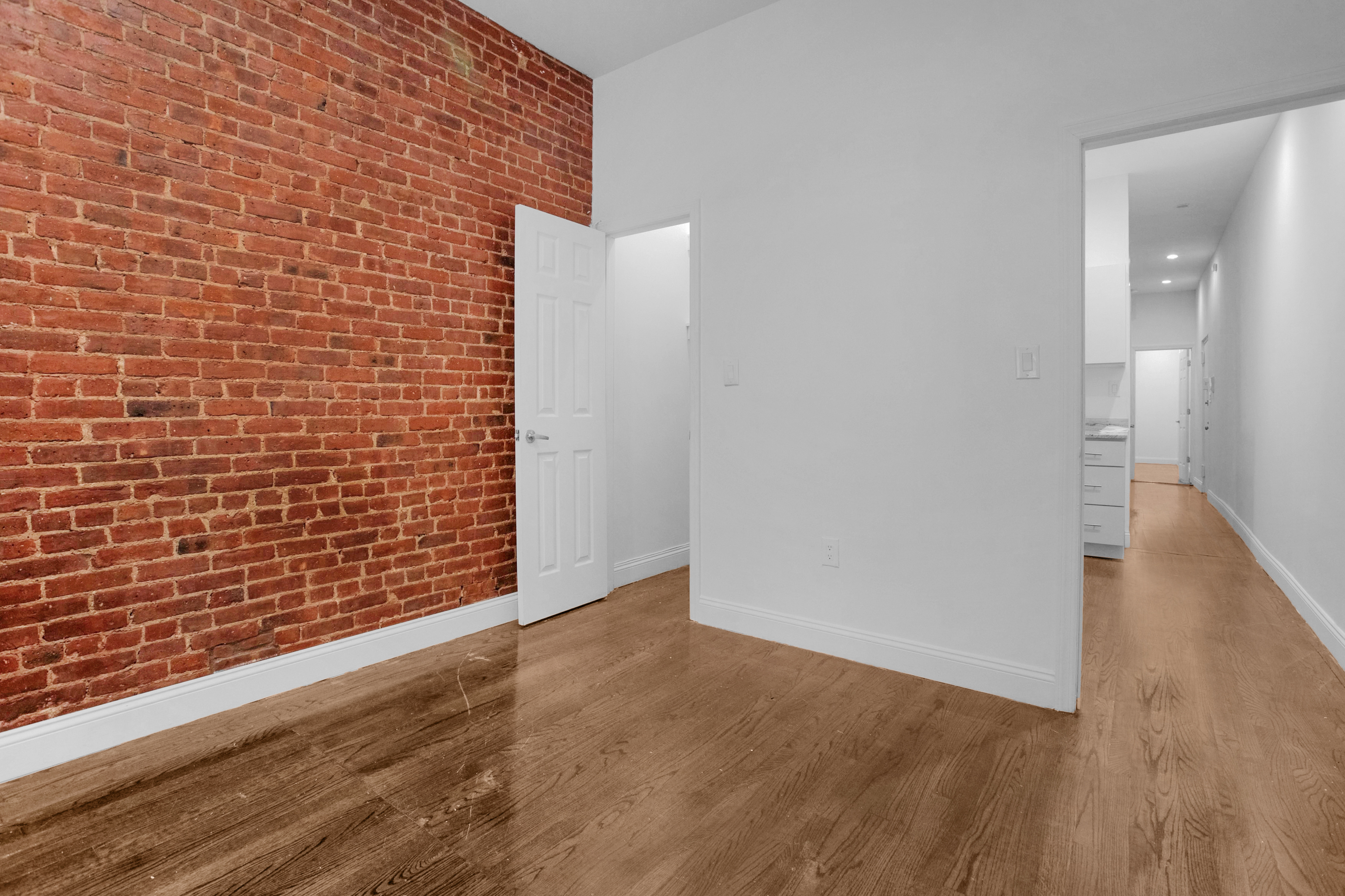 204 West 88th Street, New York, NY, USA - Image 1
