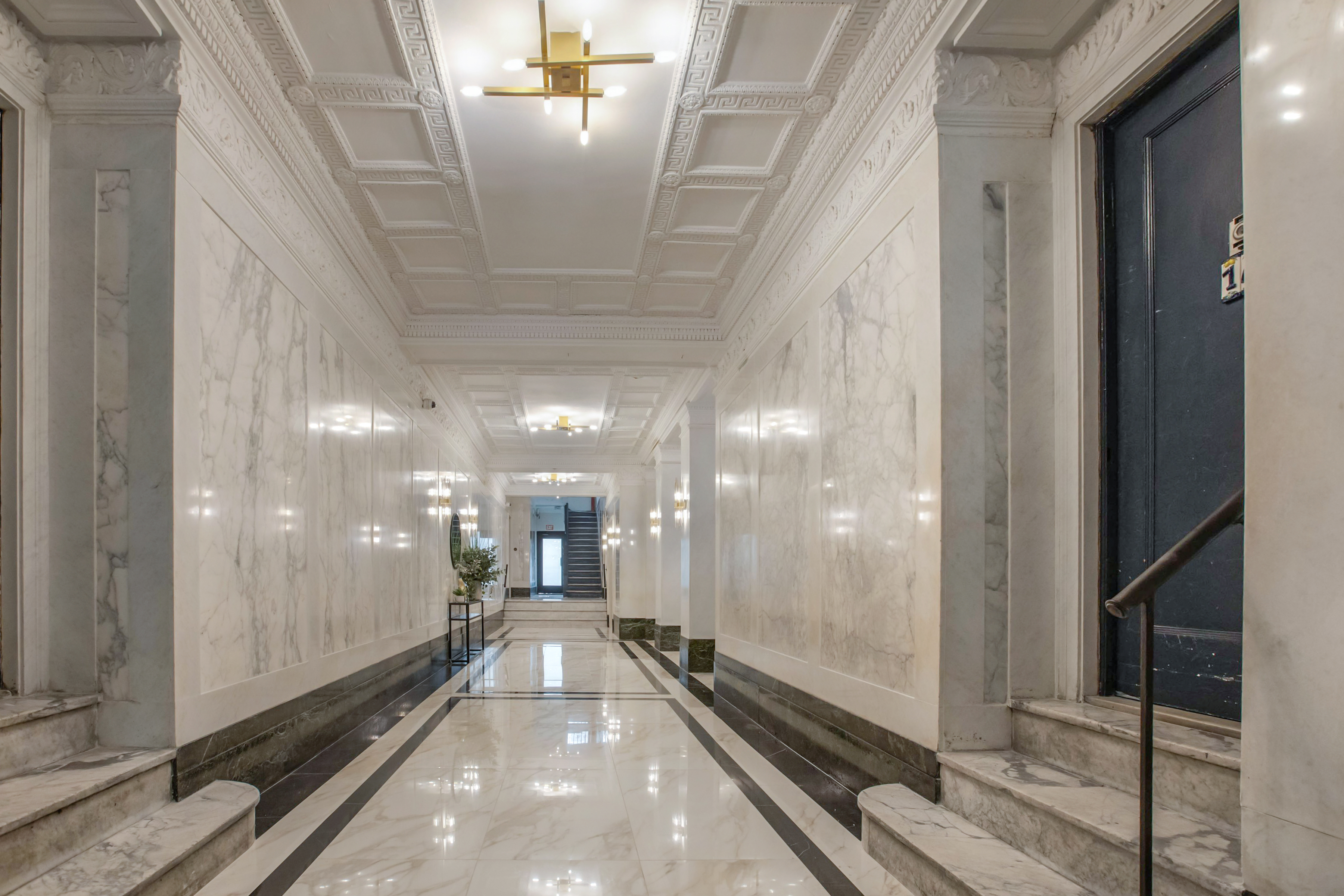 309 West 99th Street, New York, NY, USA - Image 1