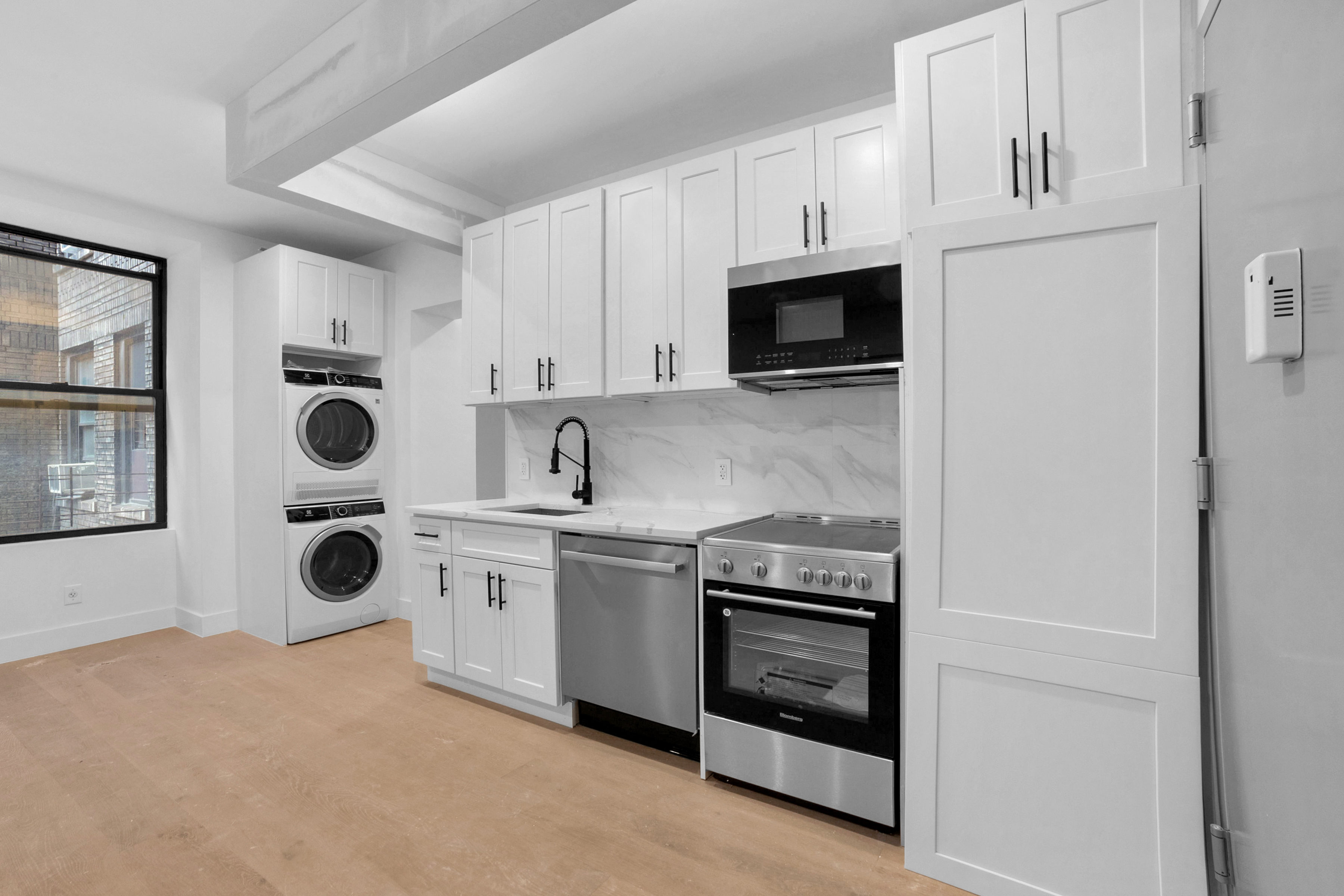 740 West End Avenue, New York, NY, USA - Image 1