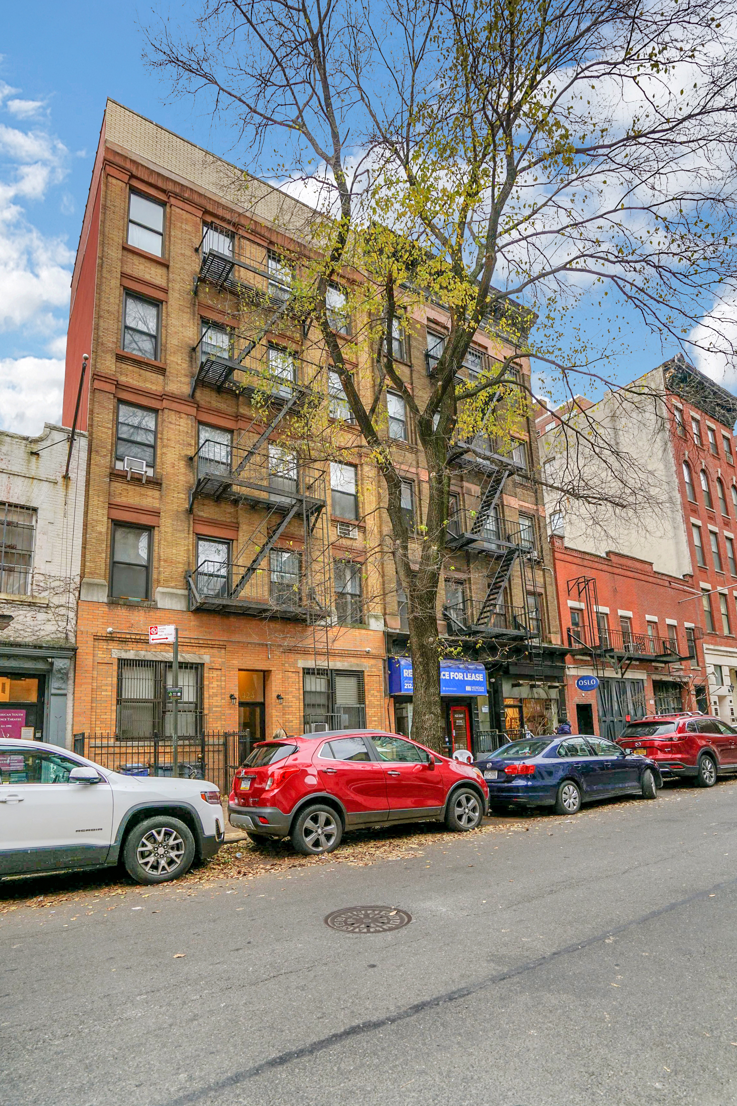 424 East 75th Street, New York, NY, USA - Image 1