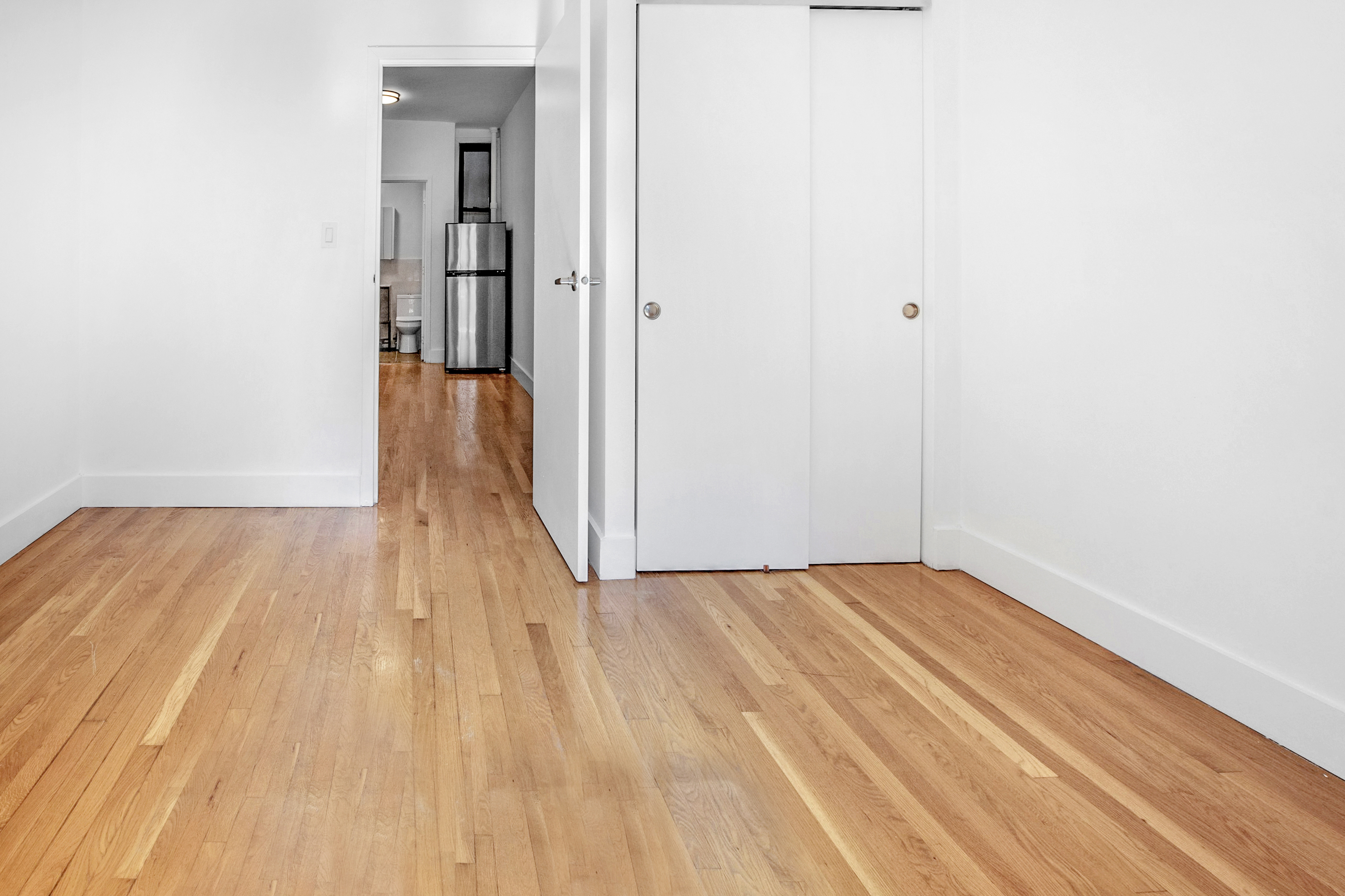 418 East 81st Street, New York, NY, USA - Image 1