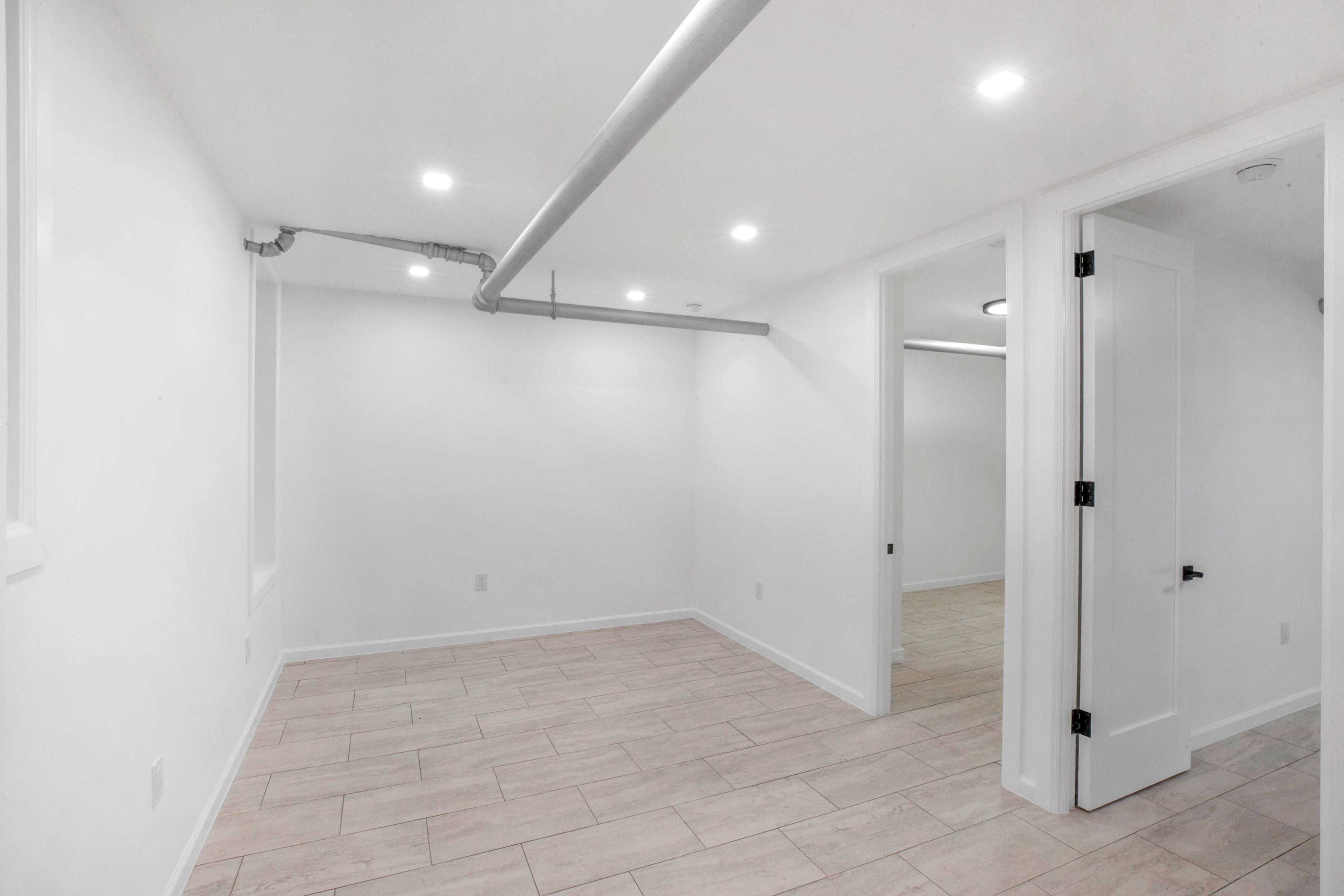 317 West 99th Street, New York, NY, USA - Image 1